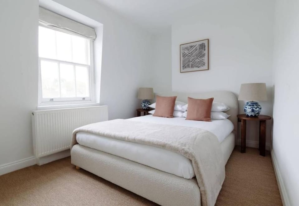 Bright Chelsea apt & sun terrace Apartment in City of Westminster