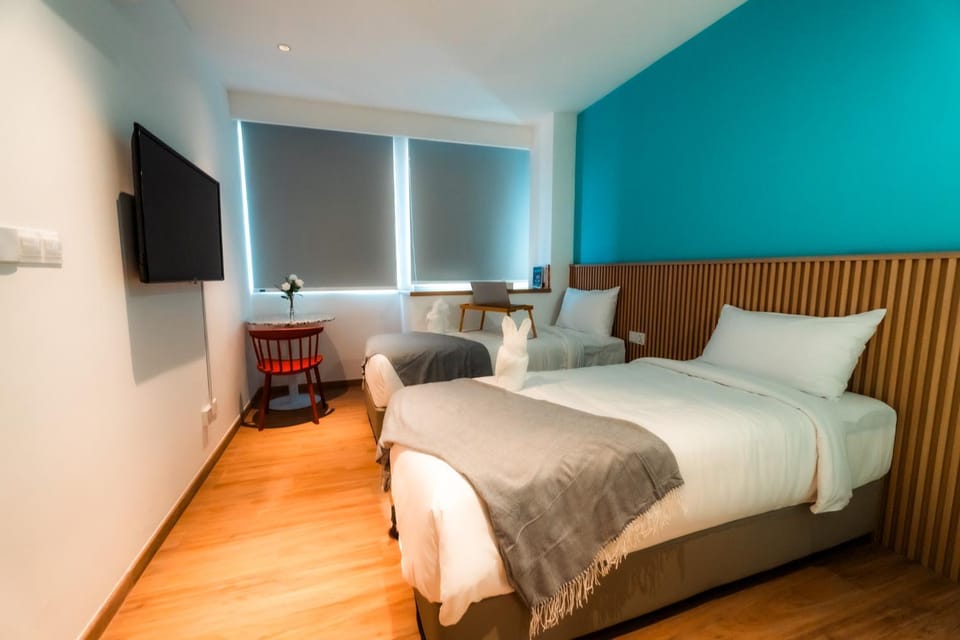 Communal lounge/ TV room, TV and multimedia, View (from property/room), Bedroom, hair dryier, room service, air conditioner