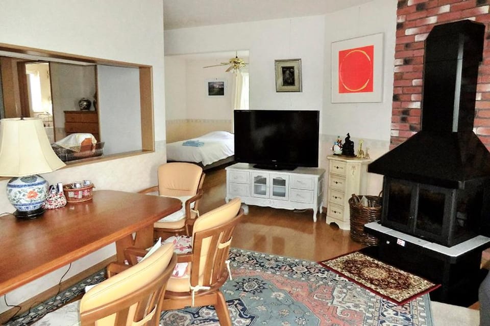 Communal lounge/ TV room, Living room