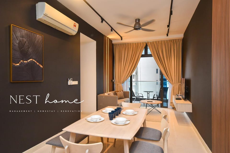 Living room, Dining area