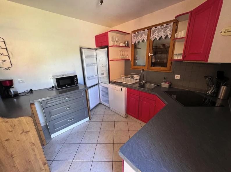 dishwasher, oven, stove