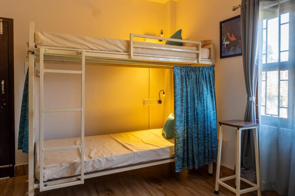 Thikana by Mulaqat Hostel in West Bengal