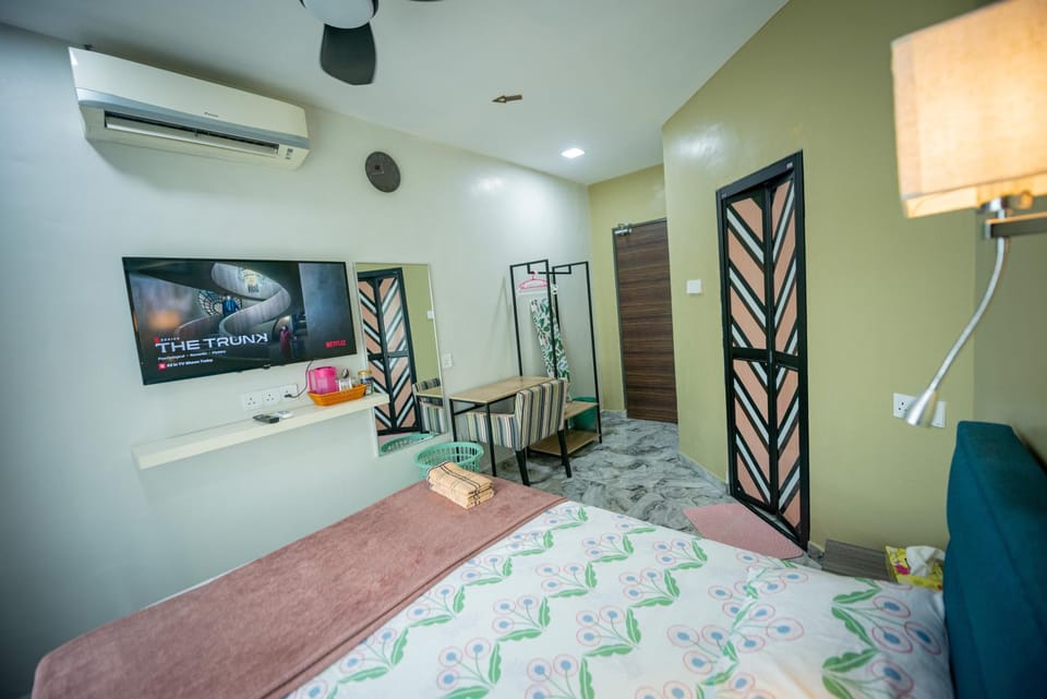 MKB Homestay - 1 X Queen Bed Studio Room With Free Parking Vacation rental in Selangor, Malaysia