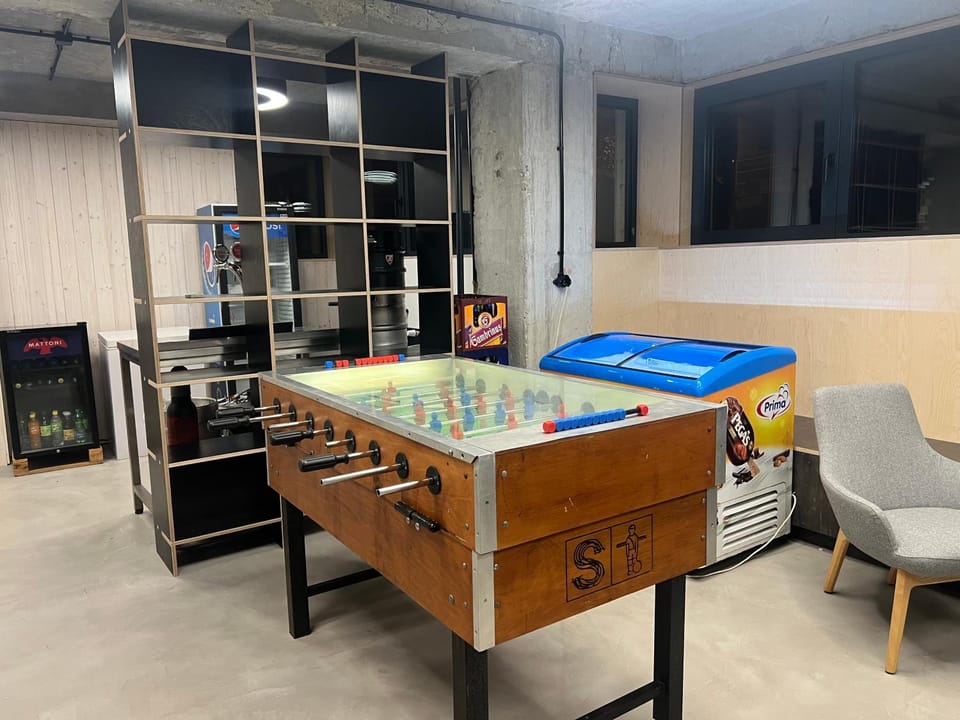 Communal lounge/ TV room, Activities, Game Room