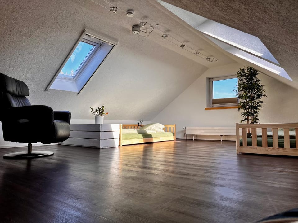 Seating area, Bedroom