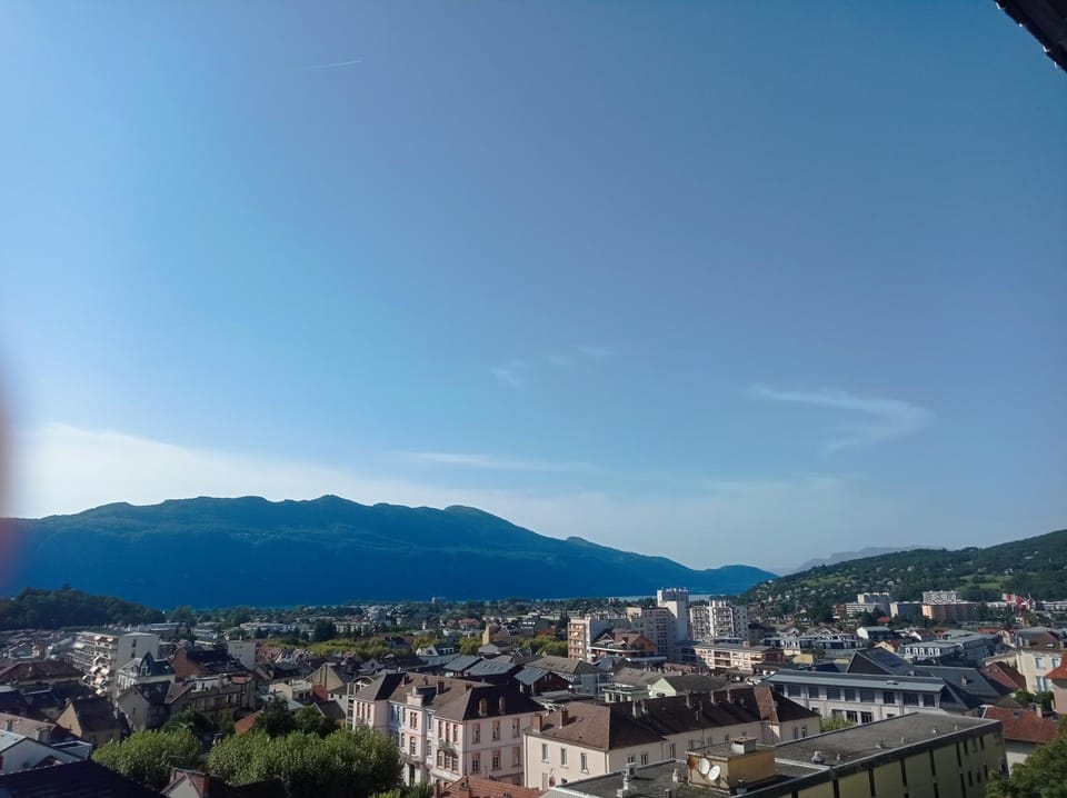 City view, Mountain view