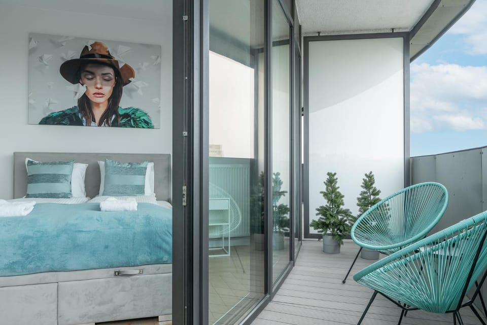 Bed, Balcony/Terrace, Bedroom