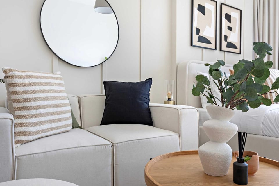Living room, Seating area