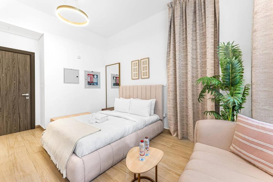 Serene Urban Retreat Studio in Regina JVC Apartment in Dubai