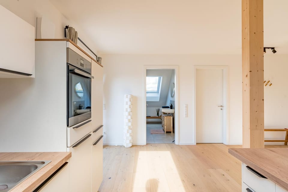 Bathroom, Kitchen or kitchenette, kitchen