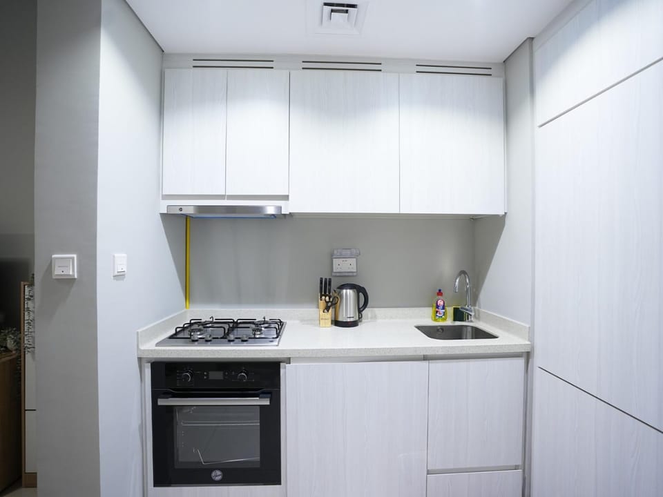 Layali - Chic 1BR with Balcony in Business Bay Apartment in Dubai