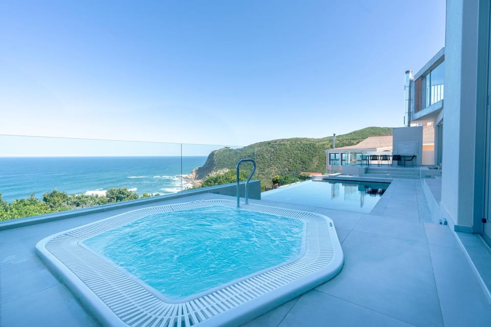 Natural landscape, Hot Tub, Mountain view, Pool view, Sea view, sunbed