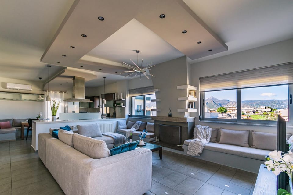Natural landscape, View (from property/room), Living room, Photo of the whole room, Mountain view, fireplace