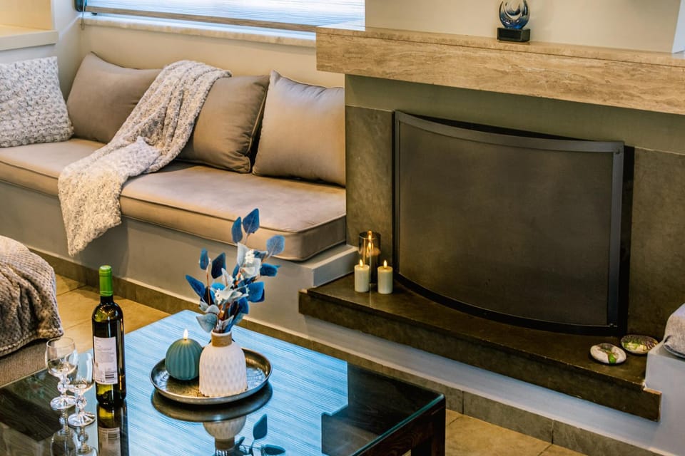 Living room, fireplace