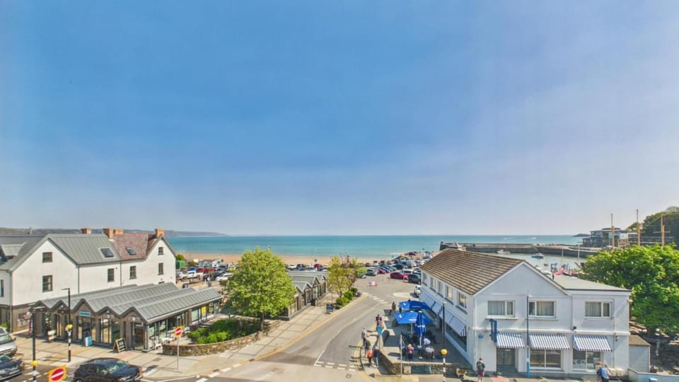The Lighthouse - 1 Bedroom Apartment - Saundersfoot Apartment in Saundersfoot
