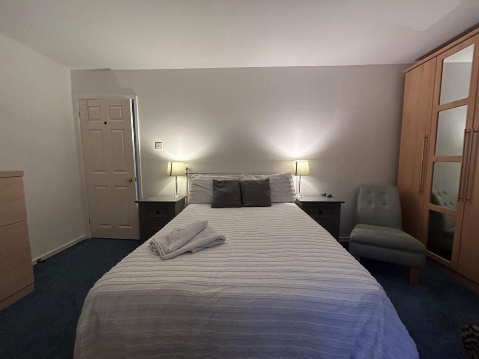 Bed, Bedroom, wardrobe