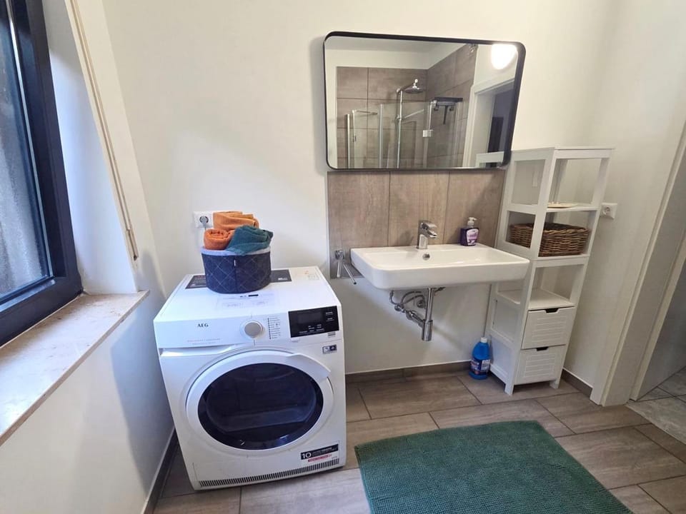 Bathroom, washing machine