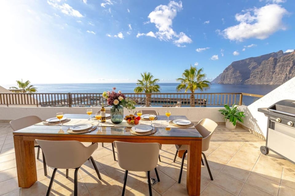 The Best View Apartment By Dream Homes Tenerife Apartment in Acantilados de Los Gigantes