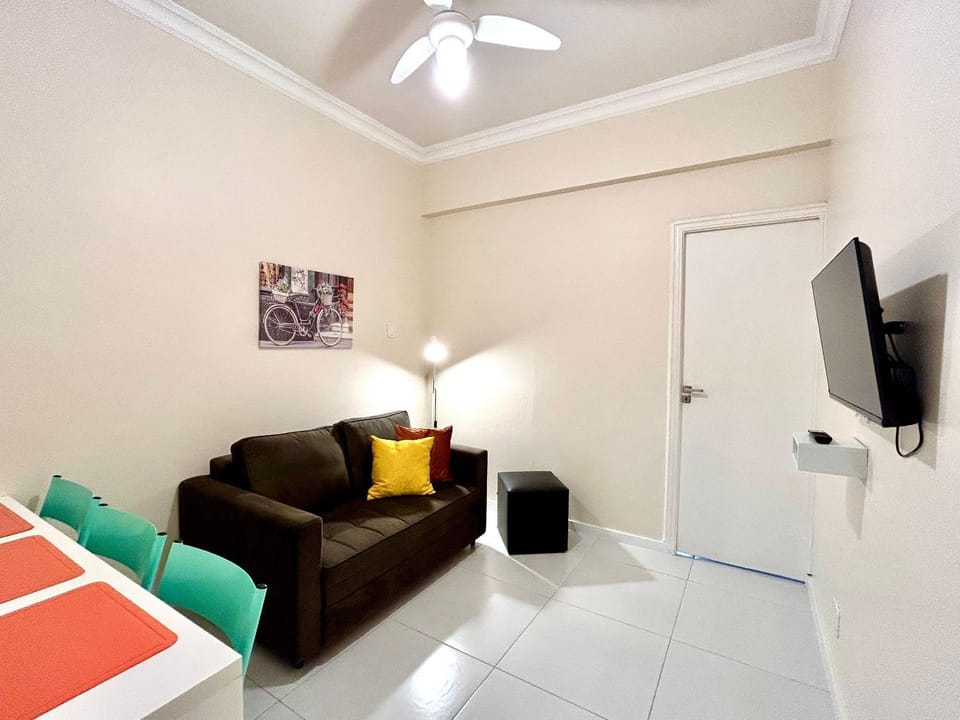 Communal lounge/ TV room, Living room, Dining area