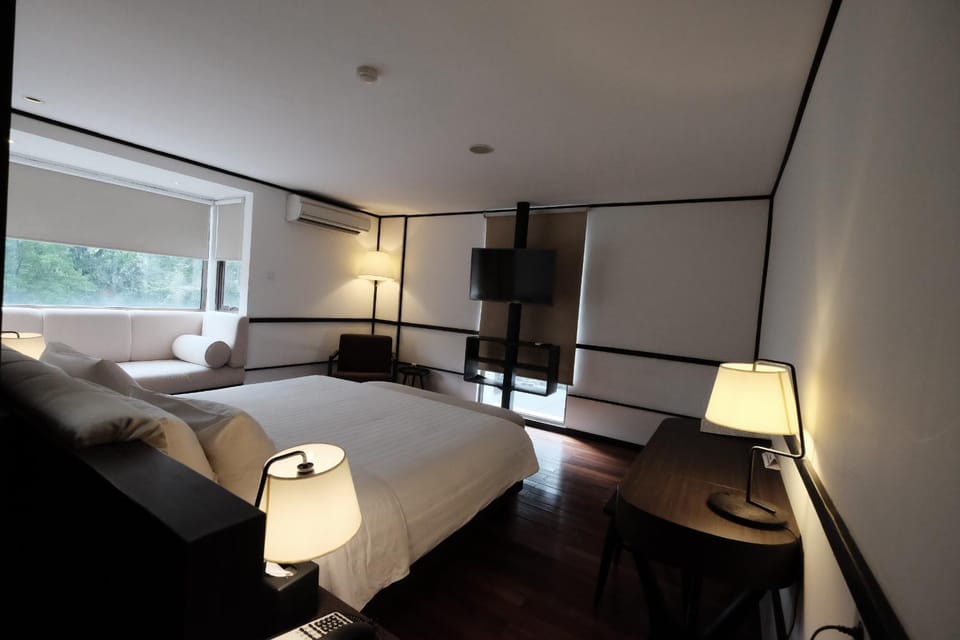 Photo of the whole room