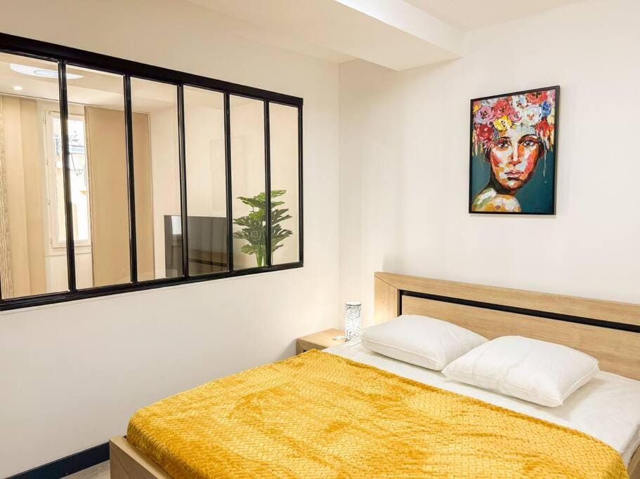 T2 refait à neuf en plein centre-ville de Sanary Apartment in Sanary-sur-Mer