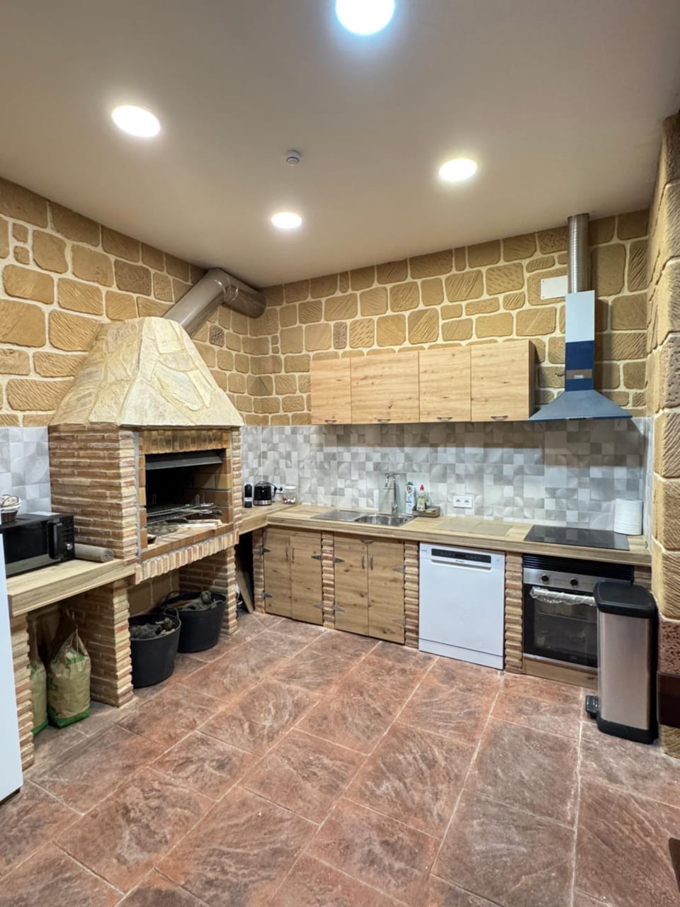 Kitchen or kitchenette, minibar, pet friendly, stove