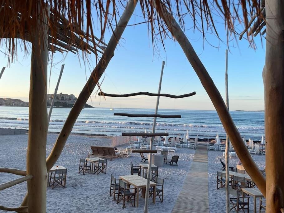 Restaurant/places to eat, Sea view