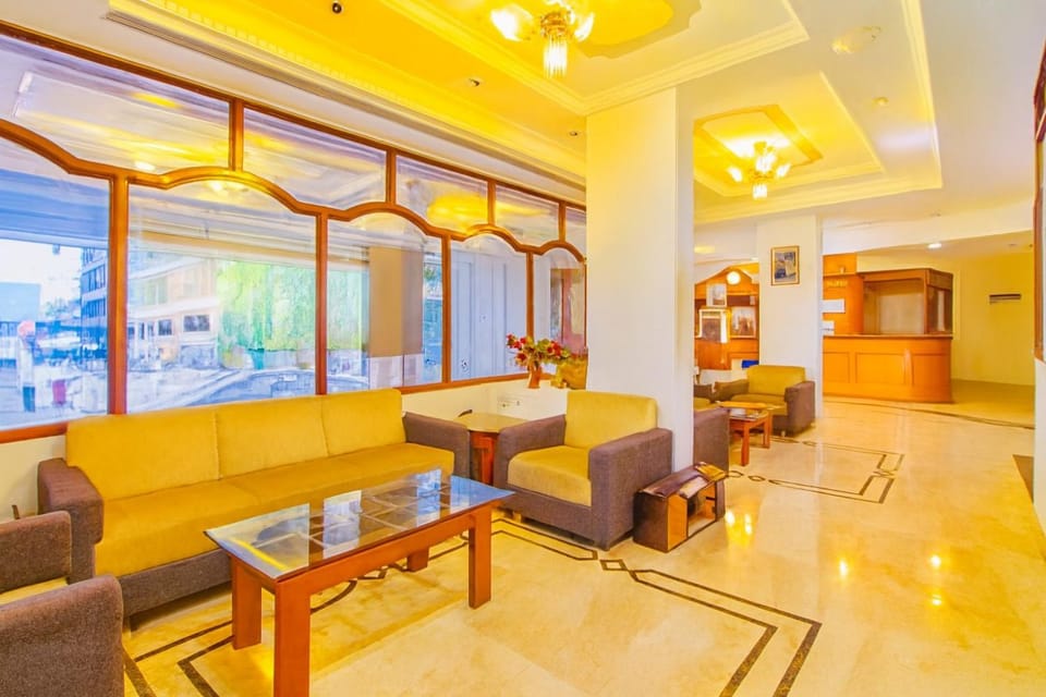 Lobby or reception, Seating area