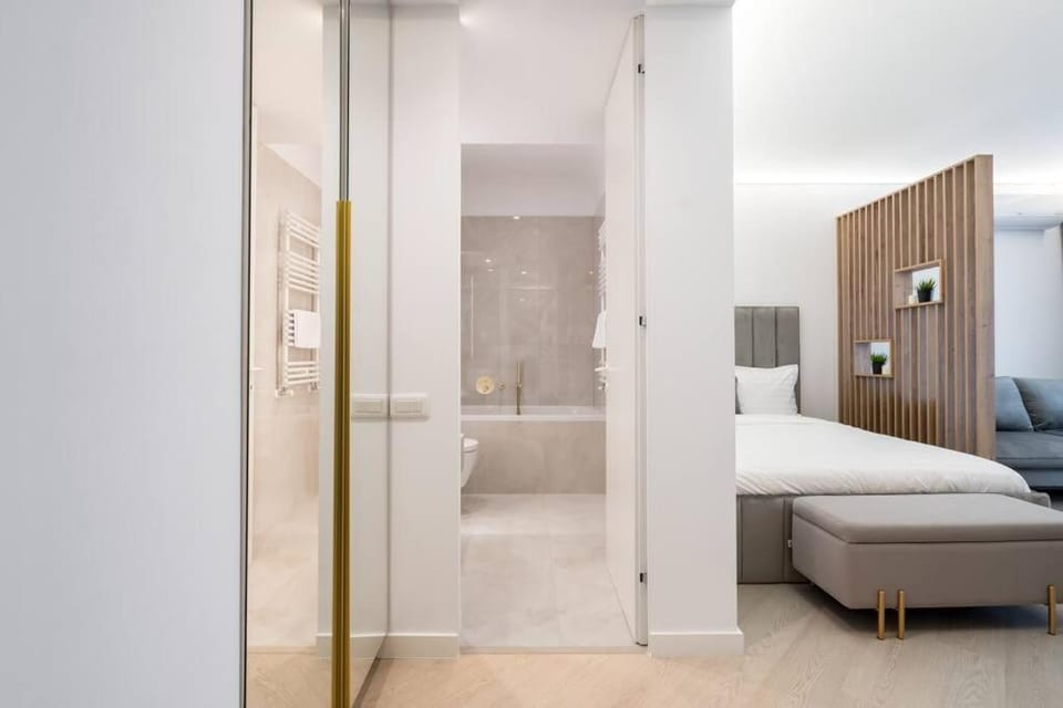 Silver SKY Apartment in Bucharest