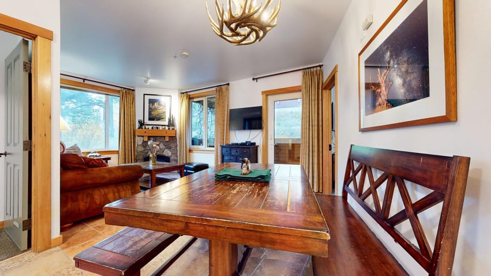 Juniper Springs Lodge #246 condo Apartment in Mammoth Lakes