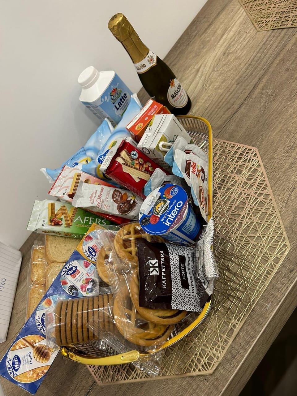 Food and drinks, Food, Breakfast, Drinks