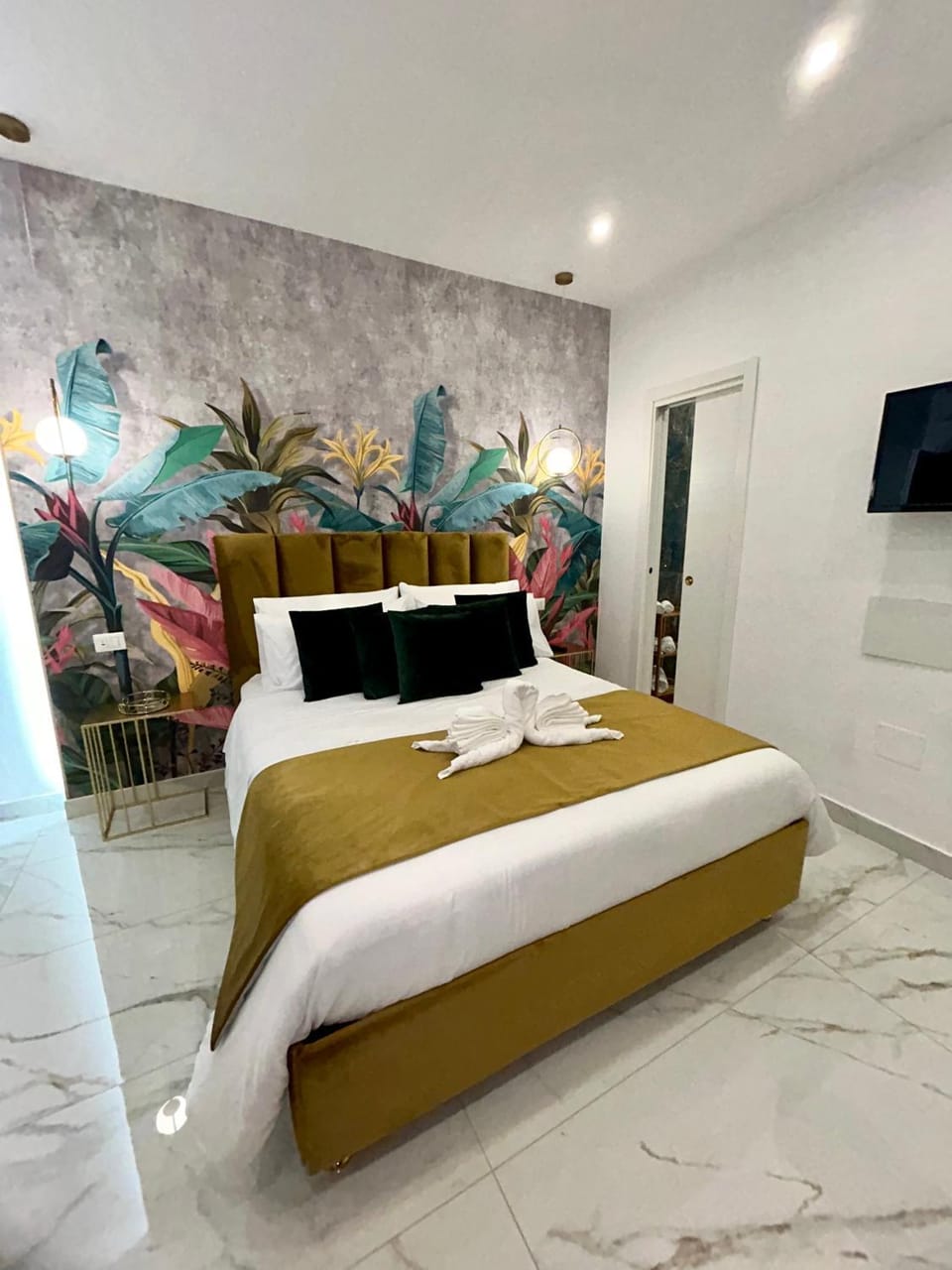 Savior Deluxe Rooms Bed and Breakfast in Naples