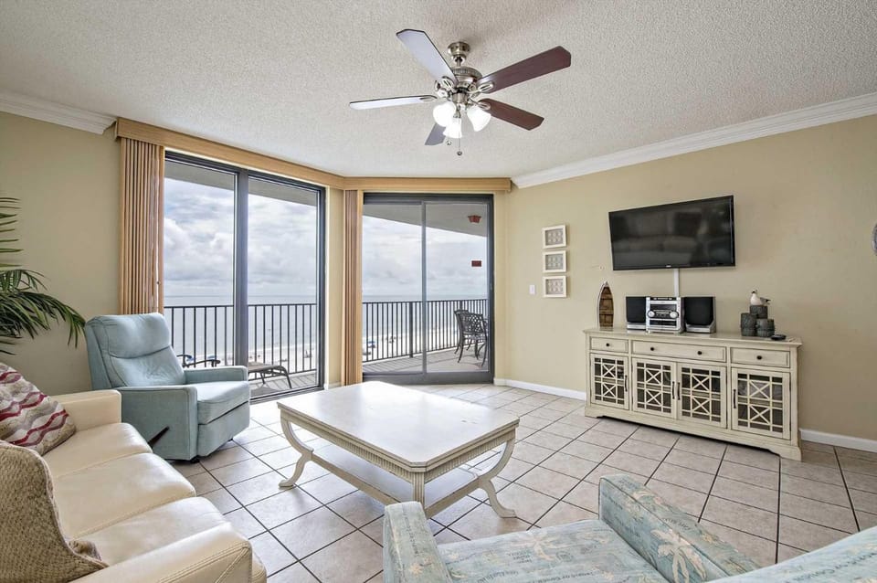 Phoenix X 509 House in Ono Island