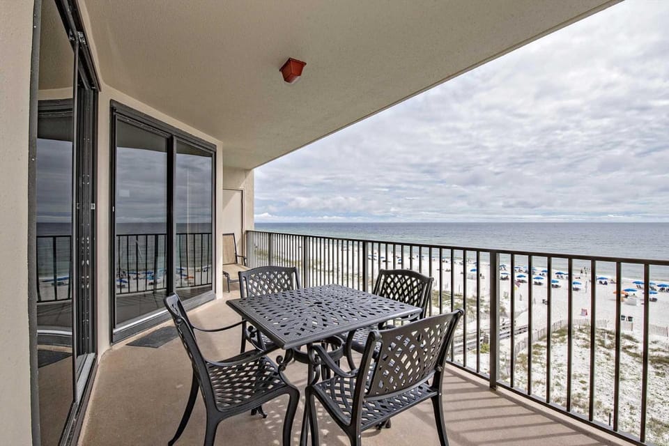 Phoenix X 509 House in Ono Island