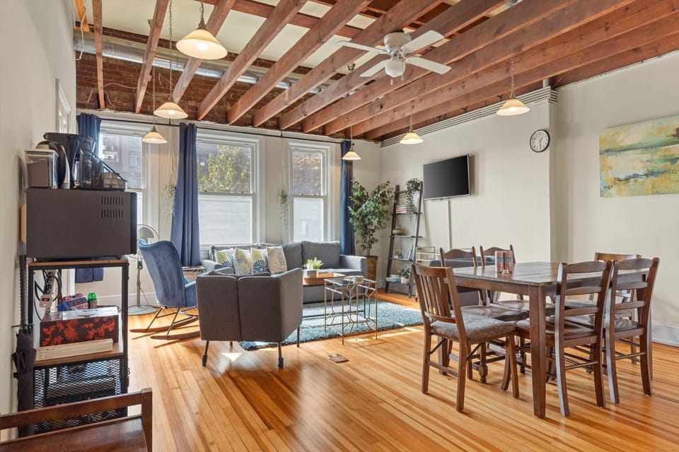 Living on The Edge of Capitol Hill Bed and Breakfast in District of Columbia