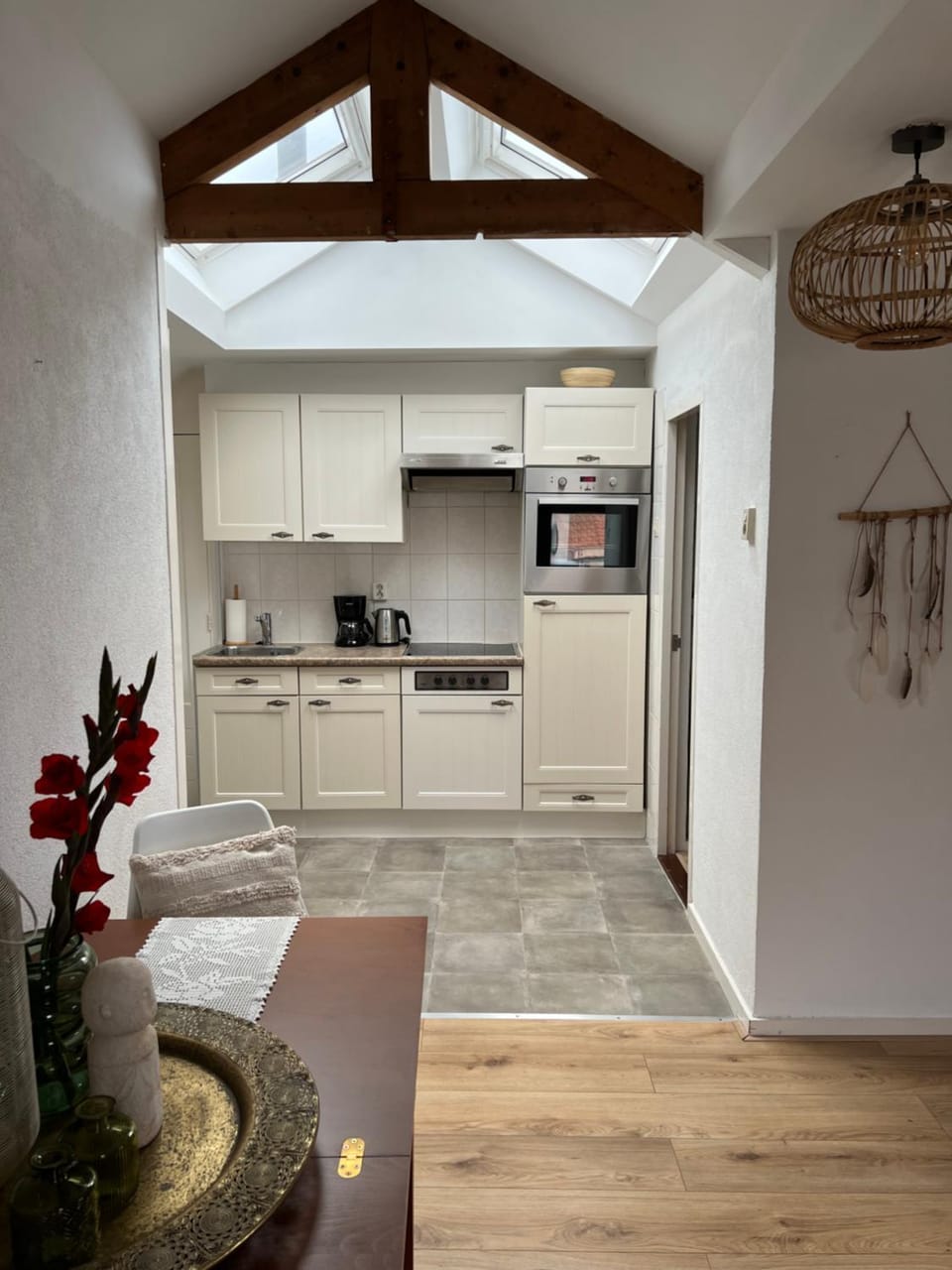 Kitchen or kitchenette, oven, stove