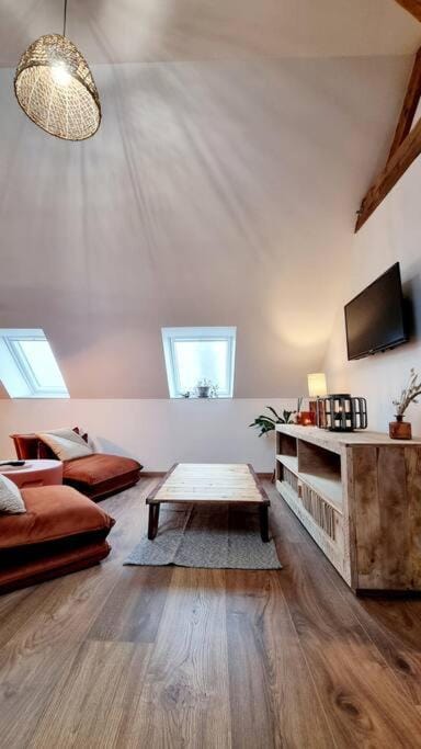 Communal lounge/ TV room, TV and multimedia, Living room, Seating area