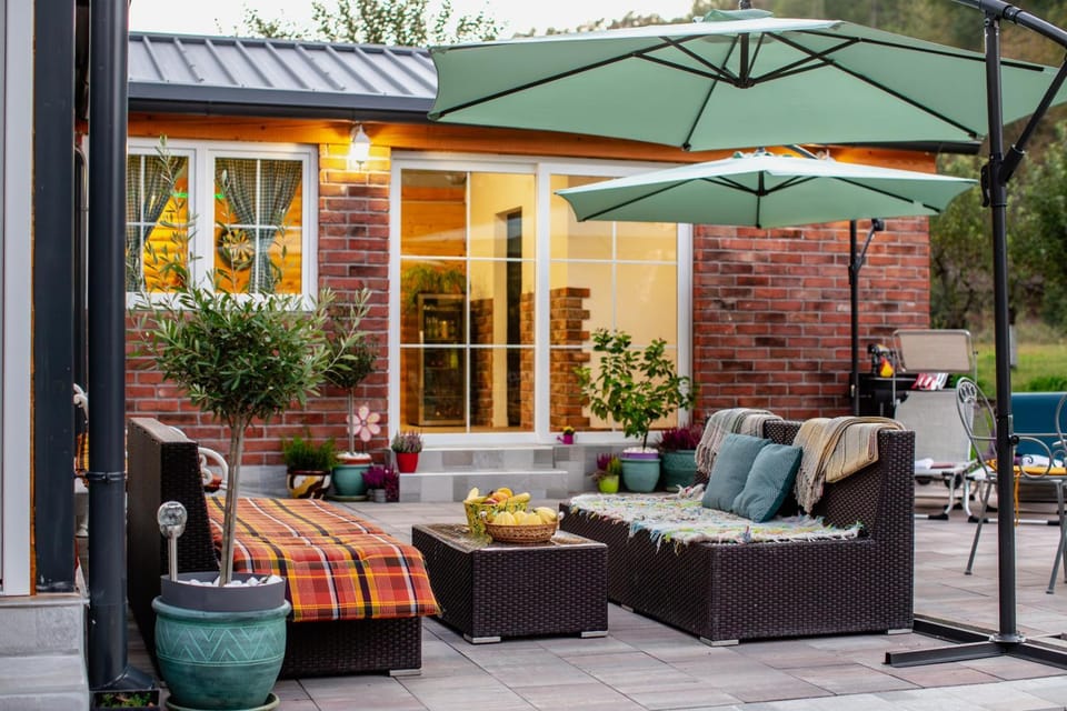 Patio, Day, Seating area