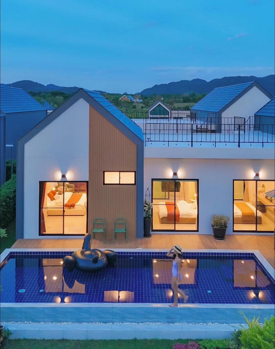 Property building, Pool view, Swimming pool