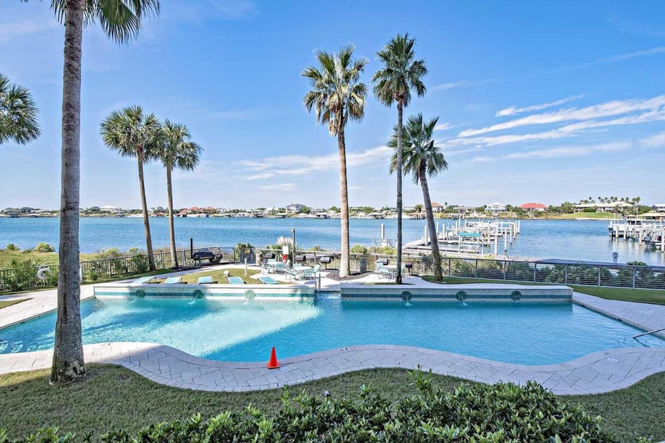 Bella Luna 103 House in Ono Island