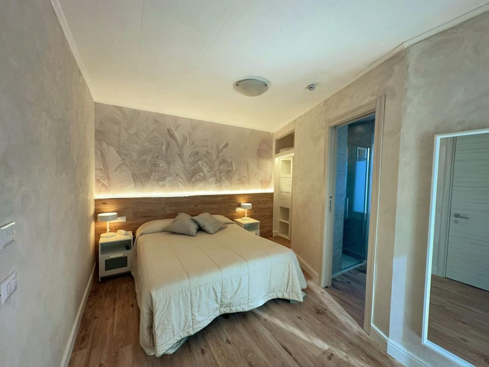 Bed, Bedroom, wardrobe