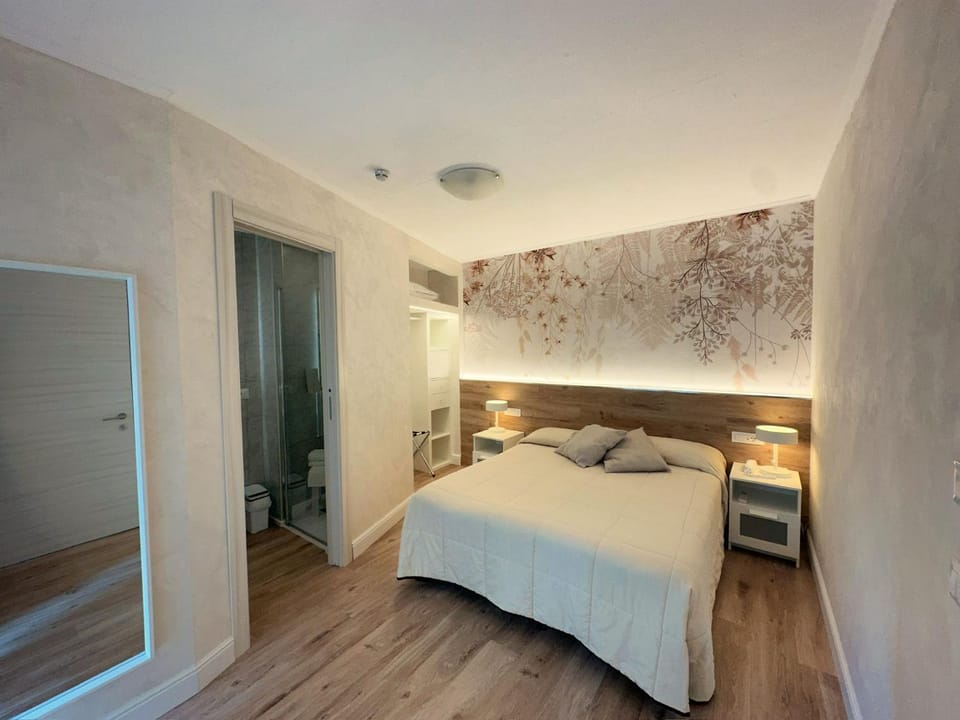 Bed, Bedroom, wardrobe