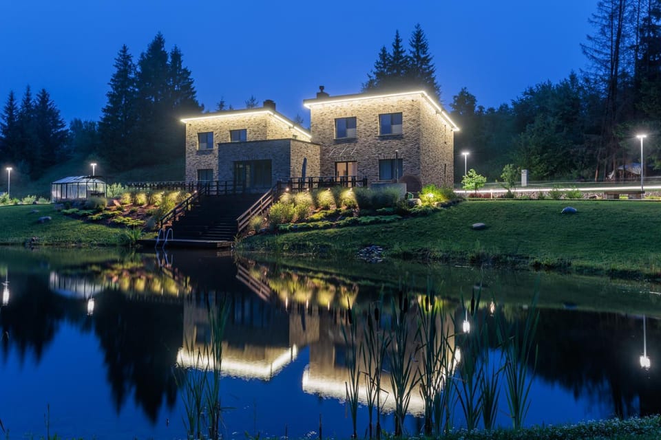 Property building, Patio, group of guests, VIP, wedding, wedding