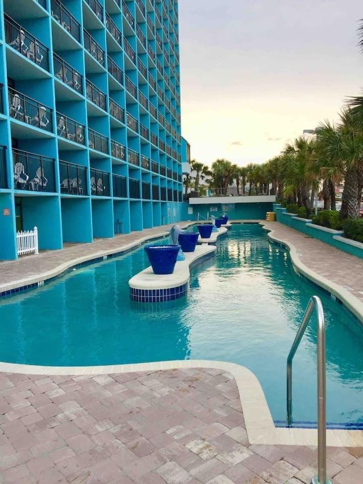 Impeccable Oceanfront Suite, Top Floor! L1543 Apartment in Myrtle Beach