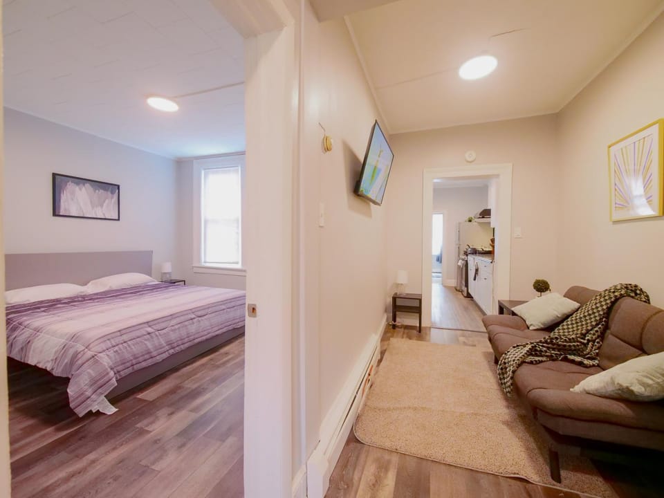 Serene Two-Bedroom Retreat - close to NYC Apartment in Hoboken