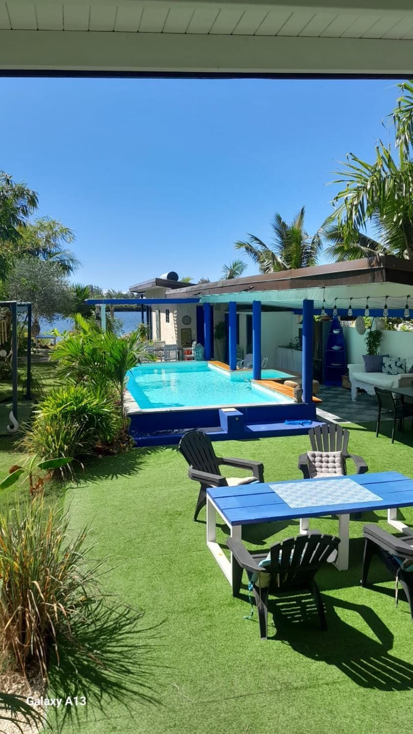 Fare Oasis House in Moorea-Maiao