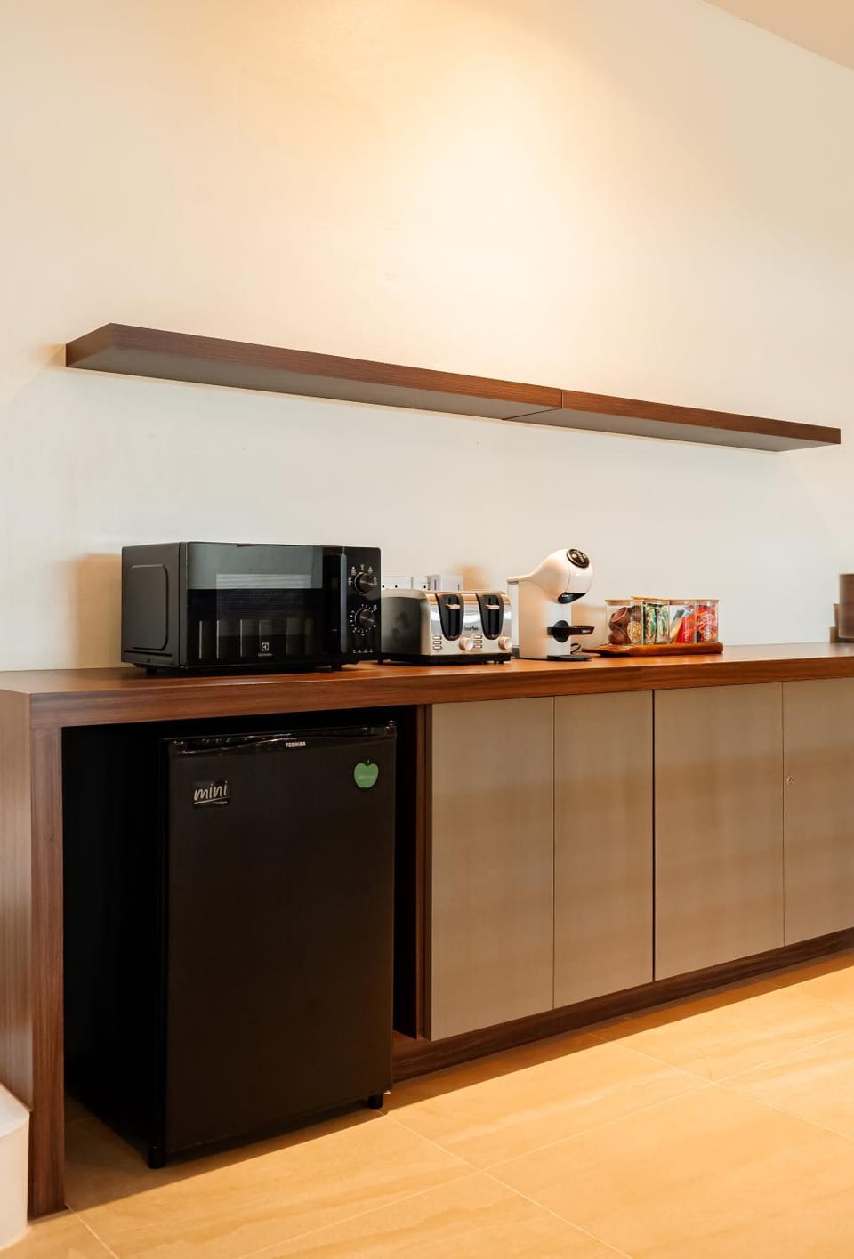Coffee/tea facilities, Kitchen or kitchenette, minibar