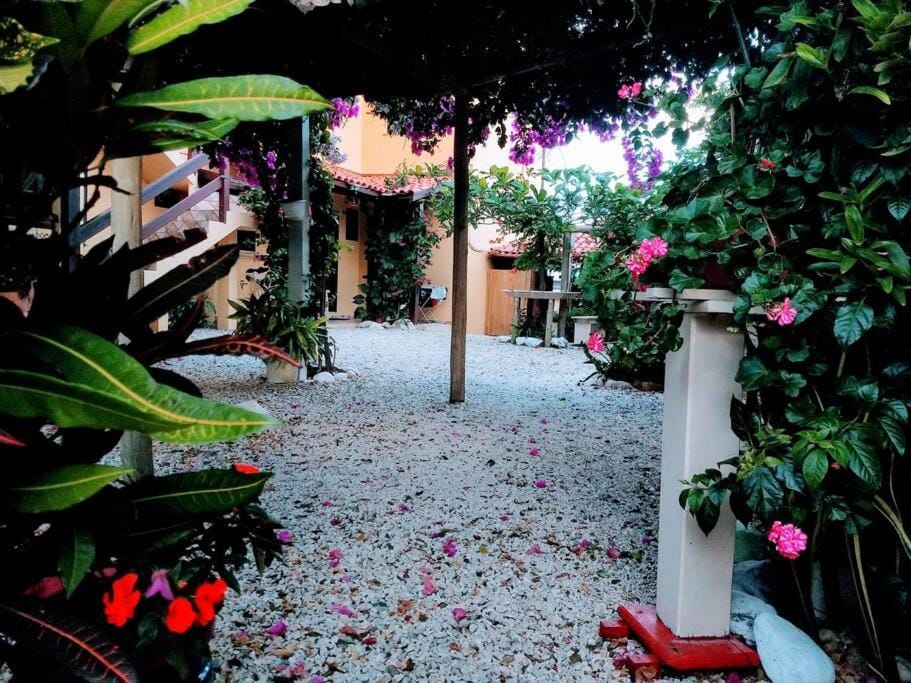 7 - Apartamento com jacuzzi para até 05 pessoas em Bombas Apartment in Bombinhas