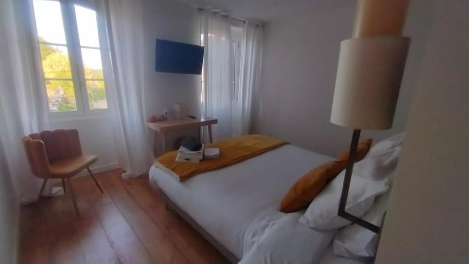 chambres d'hôtes numéro 1 Le Bedat côté jardin Bed and Breakfast in Nouvelle-Aquitaine