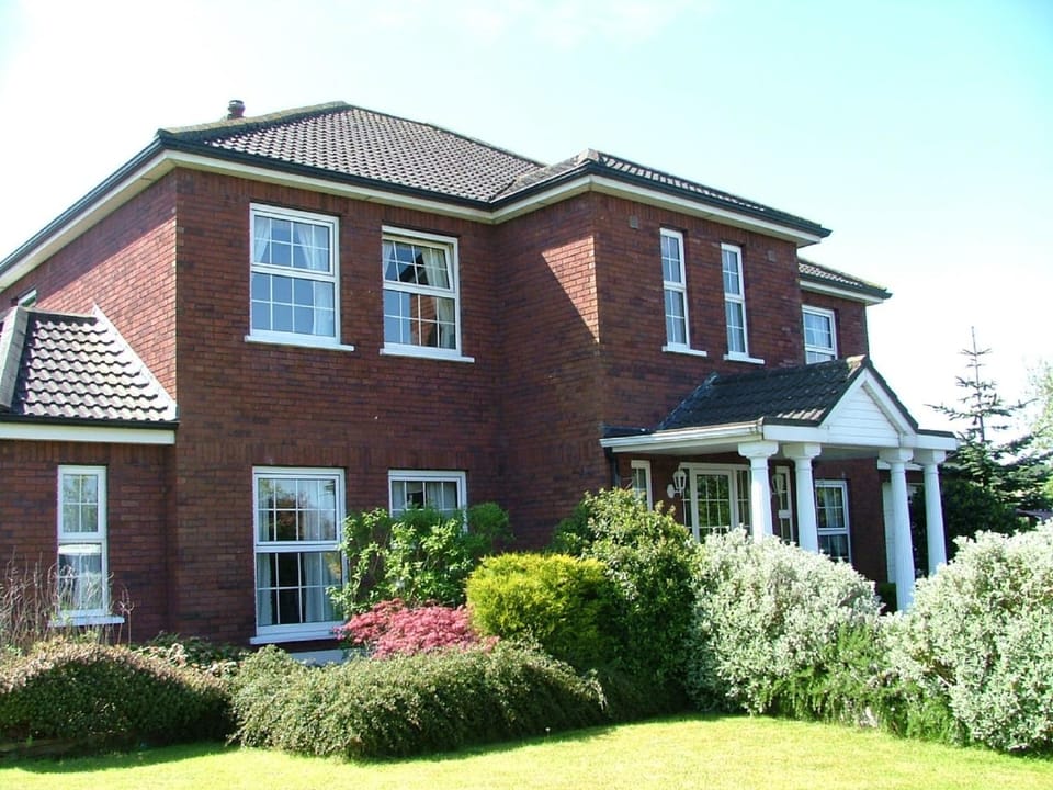 Facade/entrance, Garden